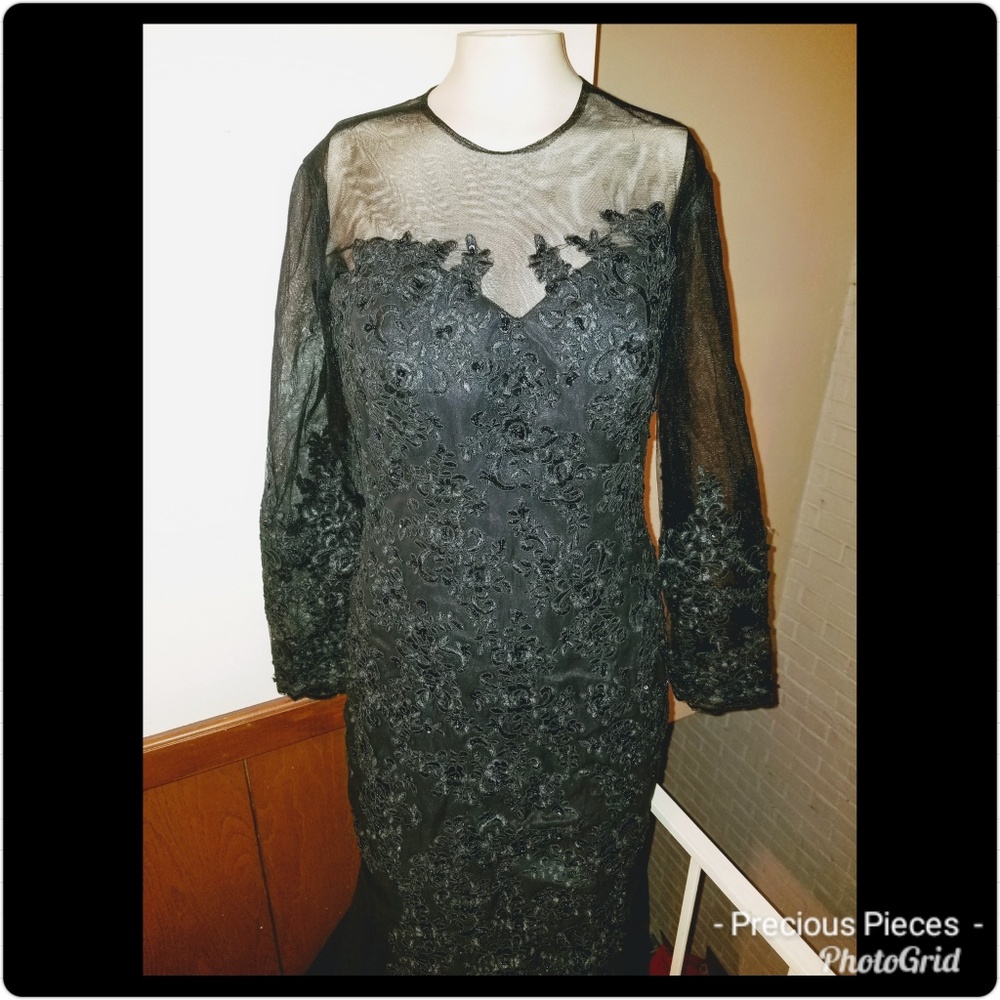 Prom Dress - Picture 2 of 5
